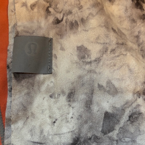 Bundle of Yoga Hand Towels - Lululemon, Manduka, Nomadix - Picture 2 of 4